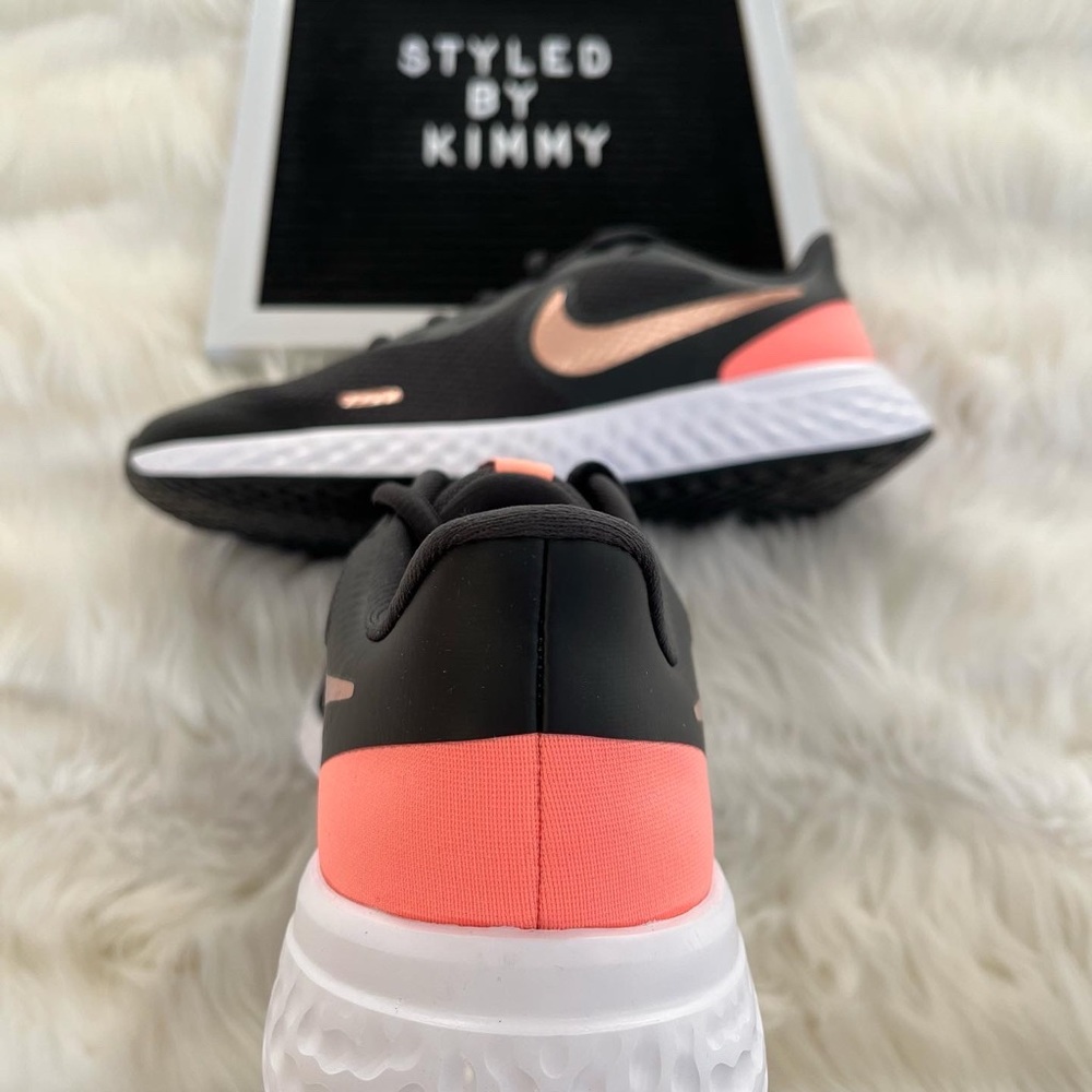 NIKE REVOLUTION Running Shoes Sneakers New - Picture 4 of 6